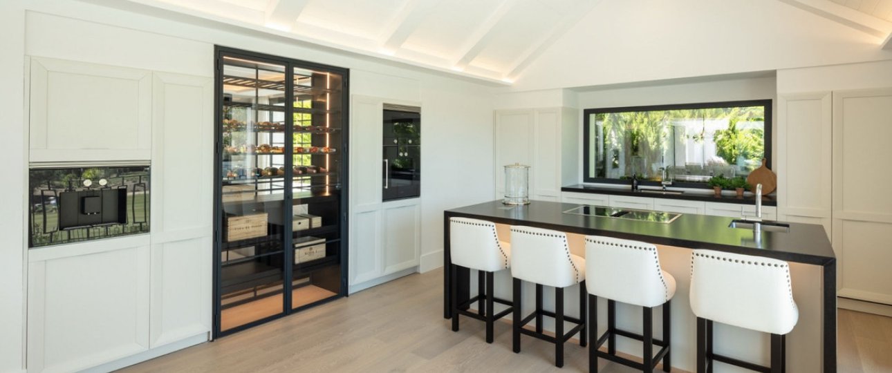 Resale - Villa - Marbella - Nueva Andalucía