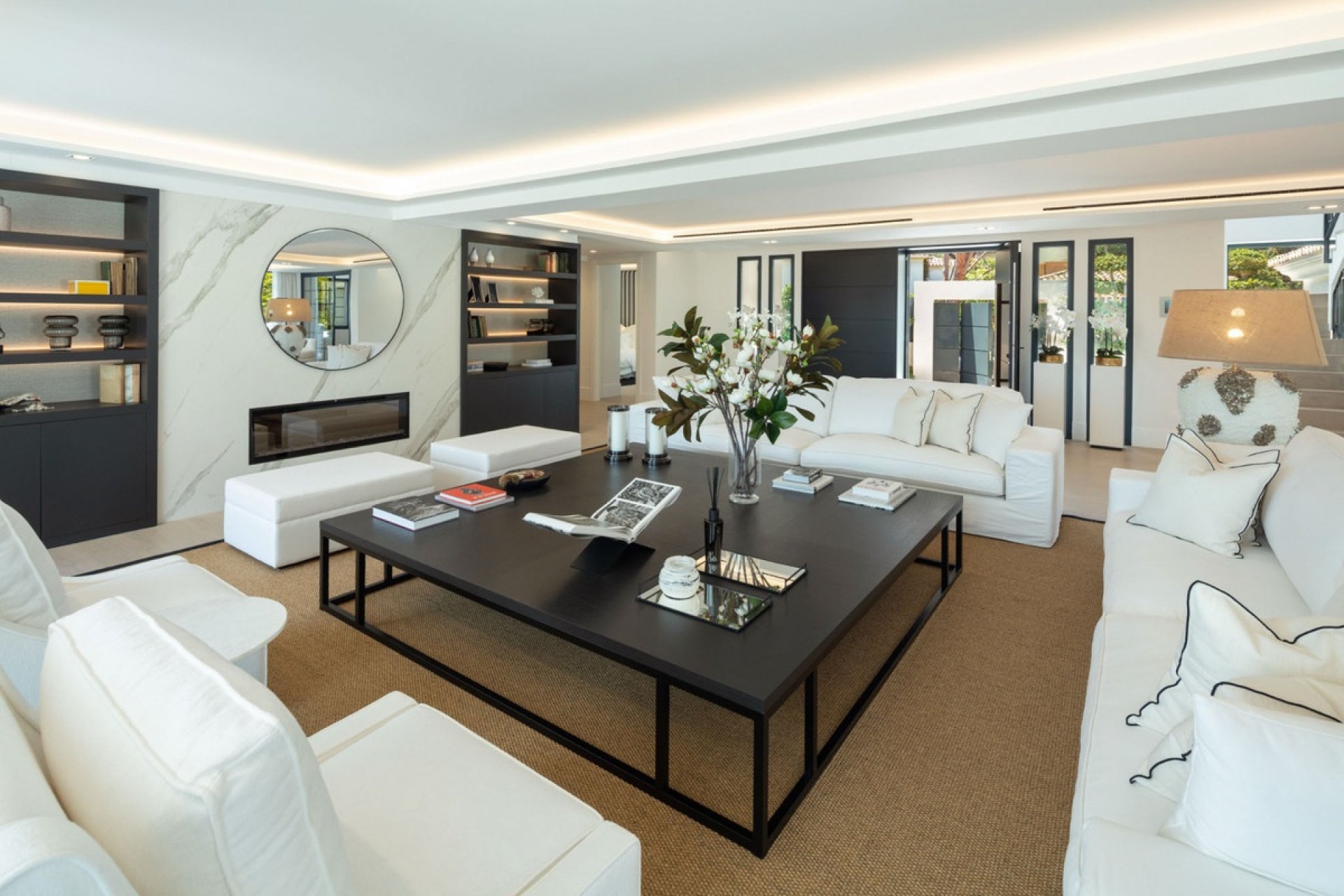 Resale - Villa - Marbella - Nueva Andalucía