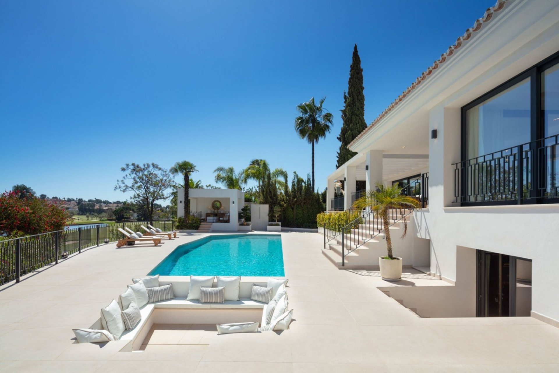 Resale - Villa - Marbella - Nueva Andalucía
