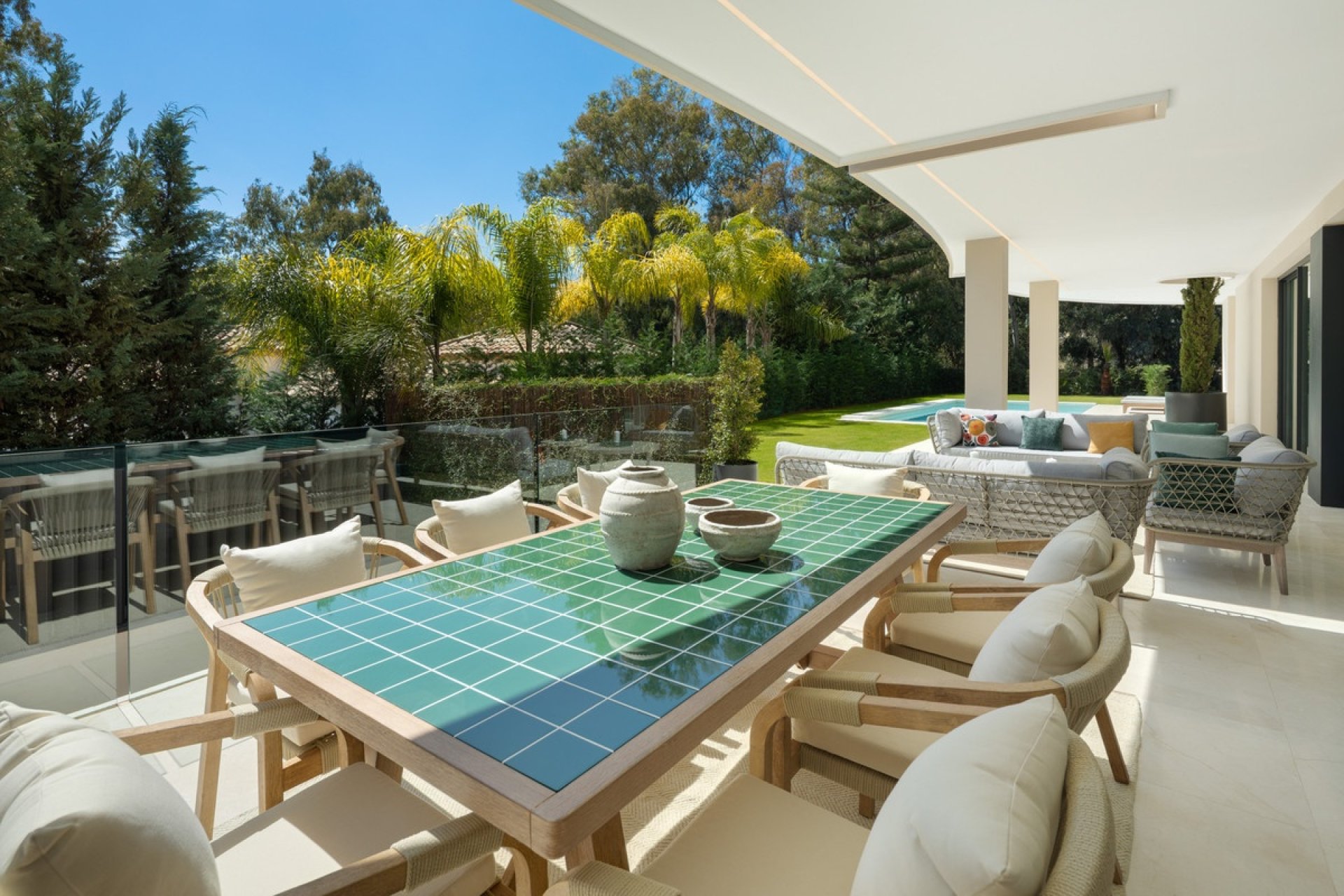 Resale - Villa - Marbella - Nueva Andalucía