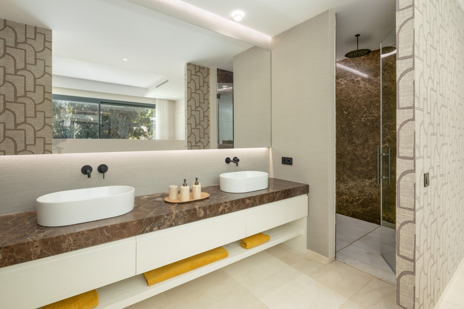 Resale - Villa - Marbella - Nueva Andalucía