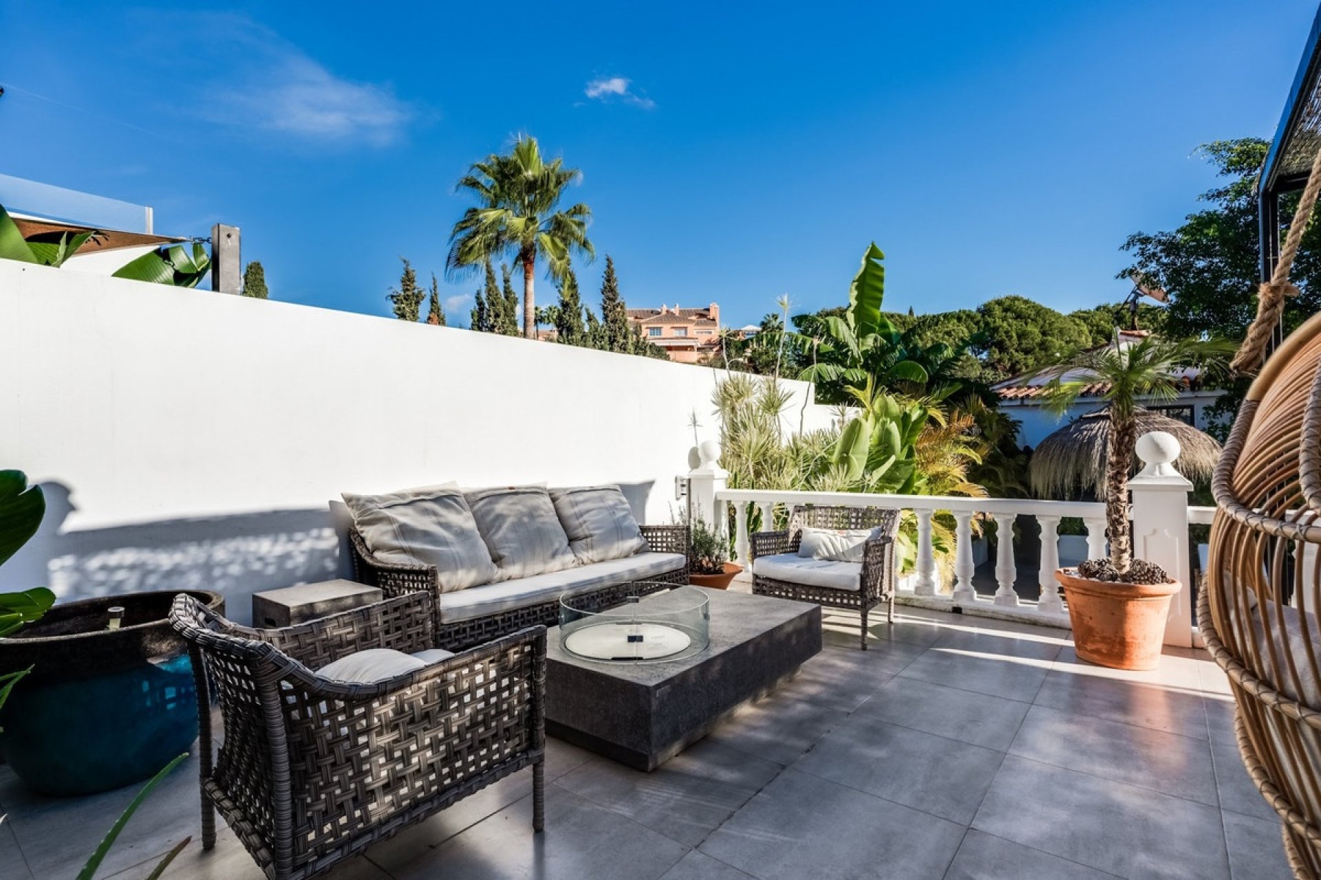 Resale - Villa - Marbella - Nueva Andalucía