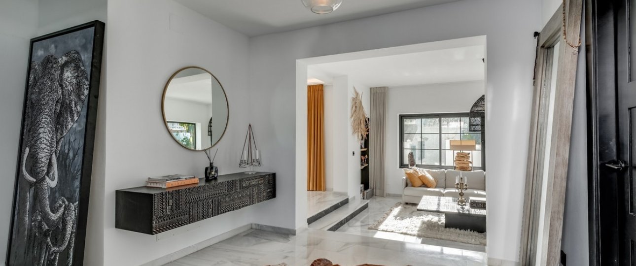 Resale - Villa - Marbella - Nueva Andalucía