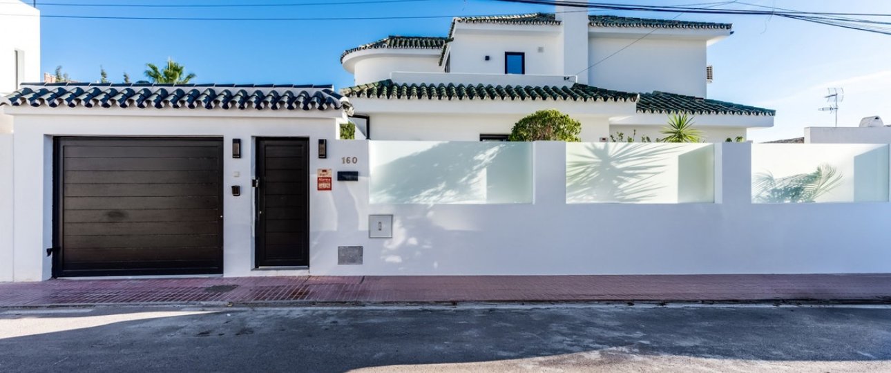 Resale - Villa - Marbella - Nueva Andalucía