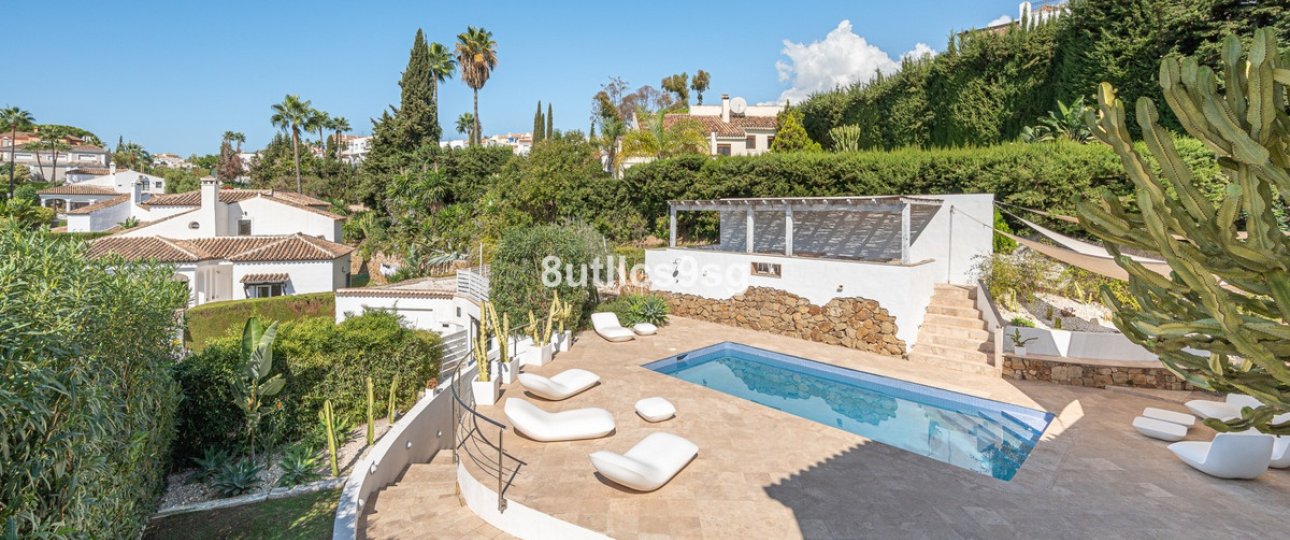 Resale - Villa - Marbella - Nueva Andalucía