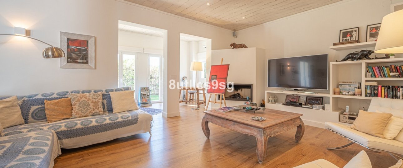 Resale - Villa - Marbella - Nueva Andalucía