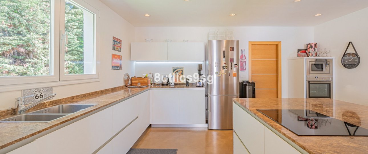 Resale - Villa - Marbella - Nueva Andalucía
