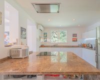 Resale - Villa - Marbella - Nueva Andalucía