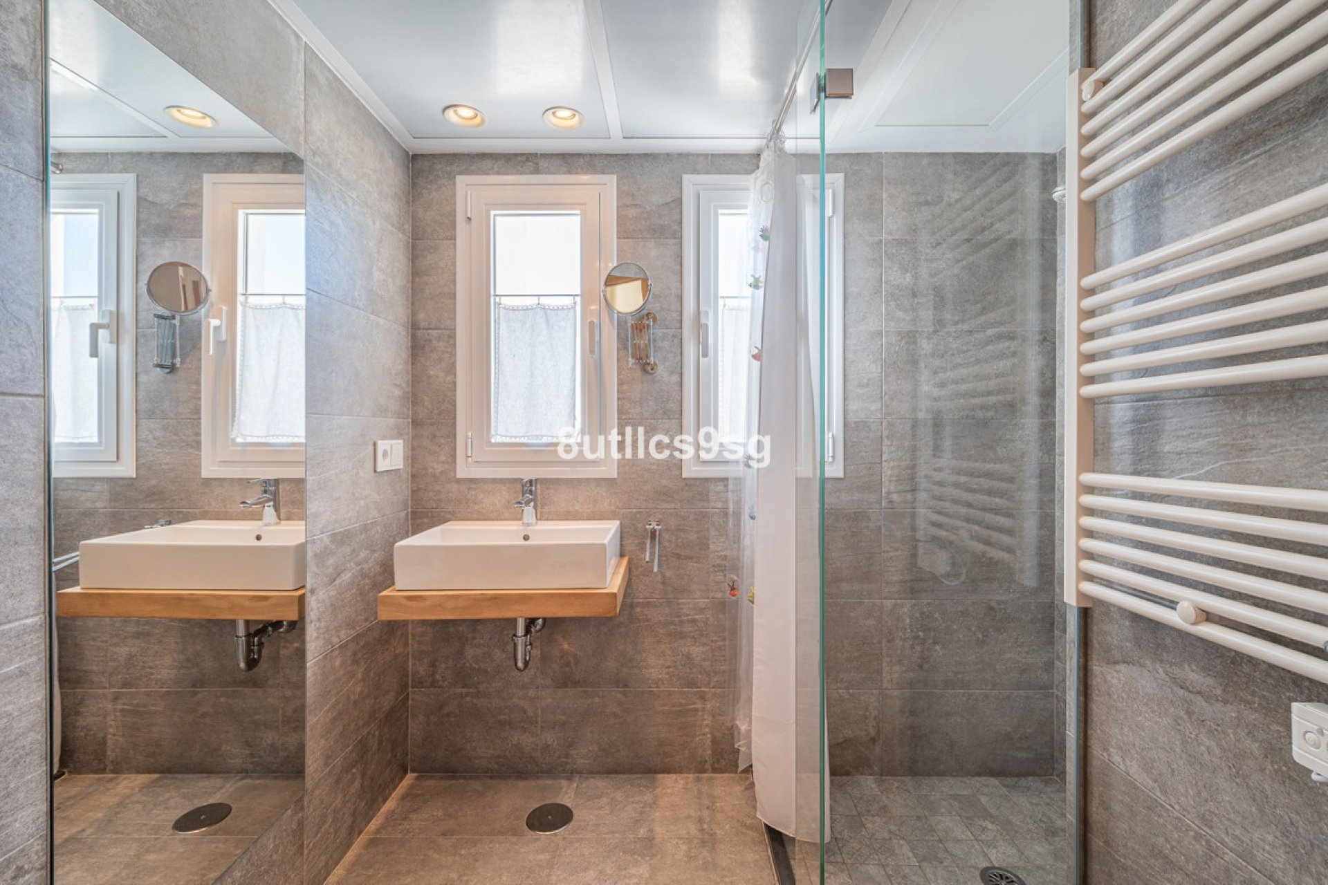Resale - Villa - Marbella - Nueva Andalucía