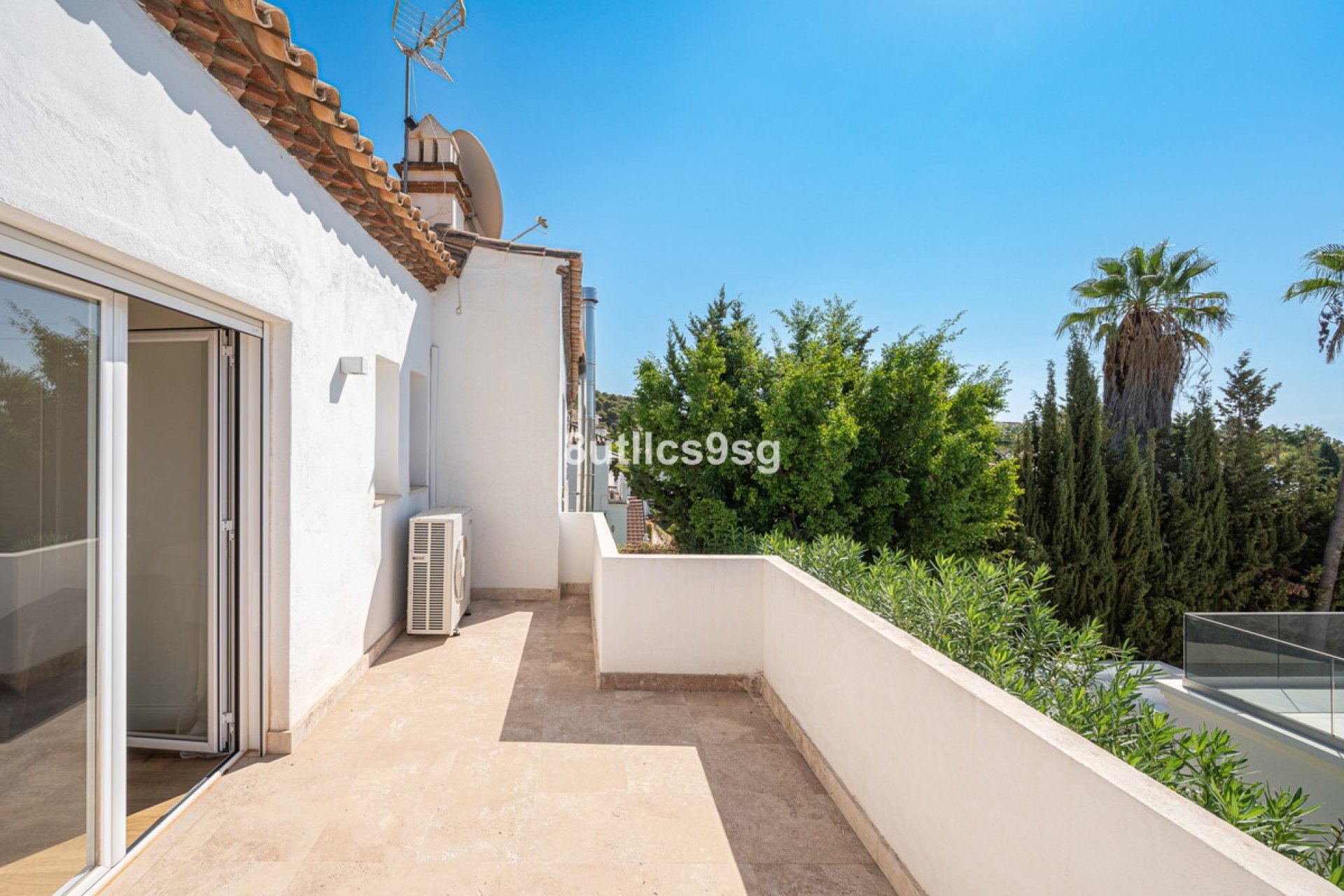 Resale - Villa - Marbella - Nueva Andalucía