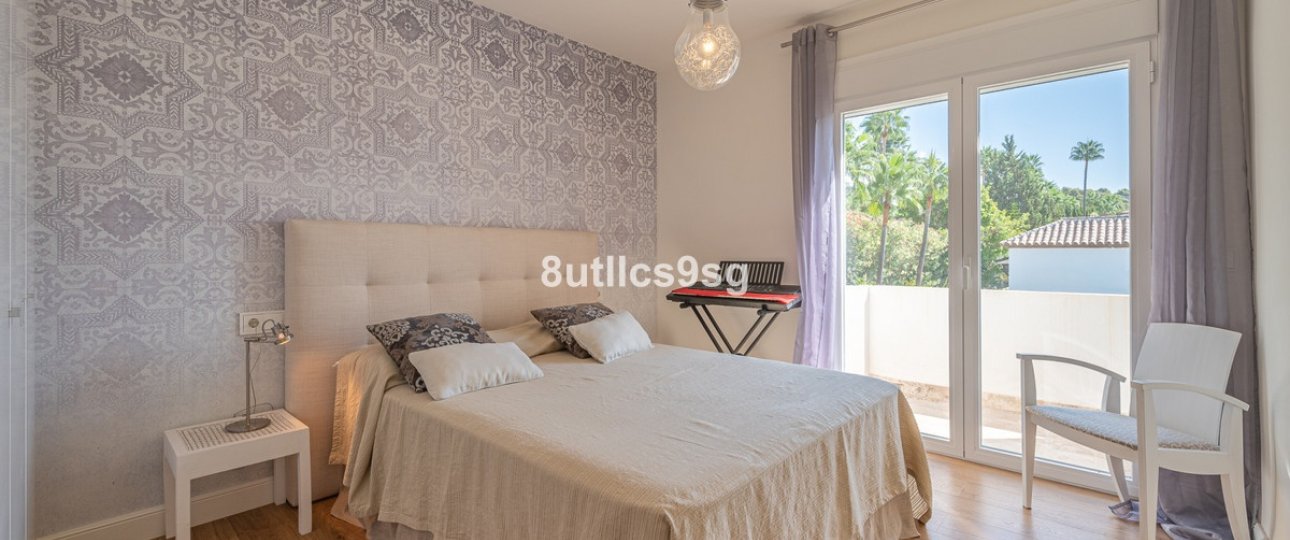 Resale - Villa - Marbella - Nueva Andalucía