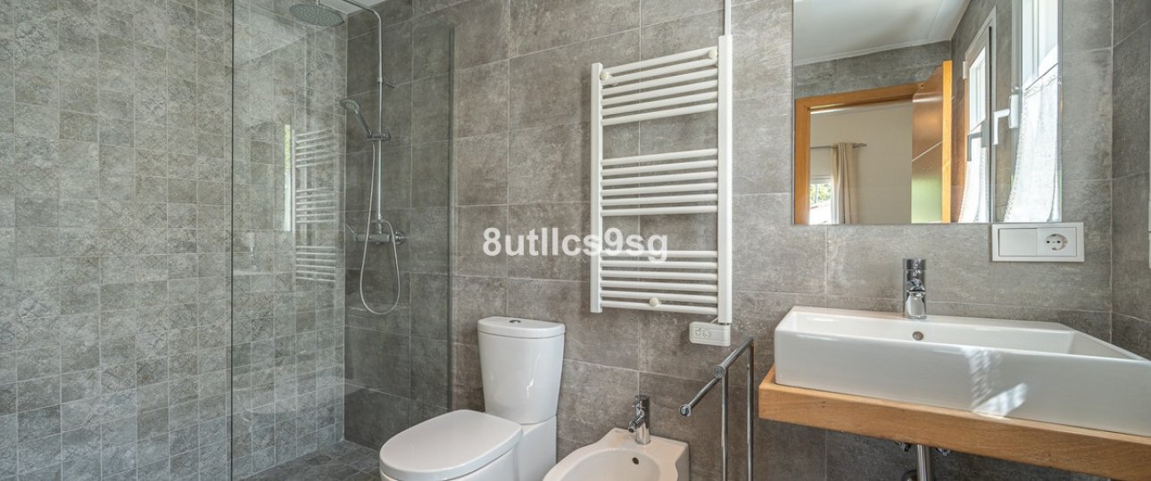 Resale - Villa - Marbella - Nueva Andalucía