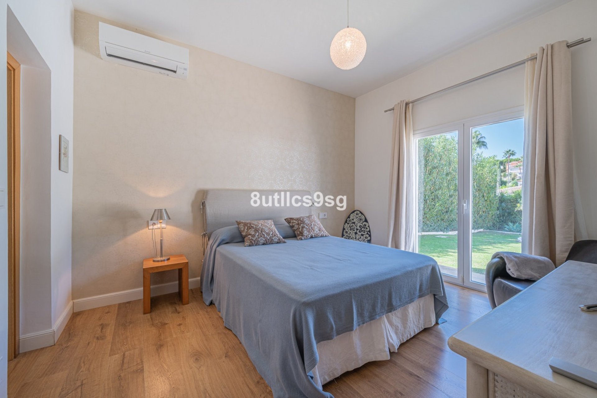 Resale - Villa - Marbella - Nueva Andalucía