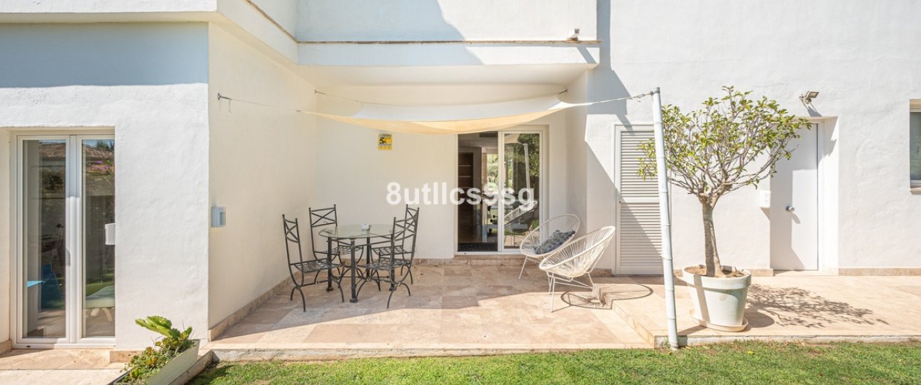 Resale - Villa - Marbella - Nueva Andalucía