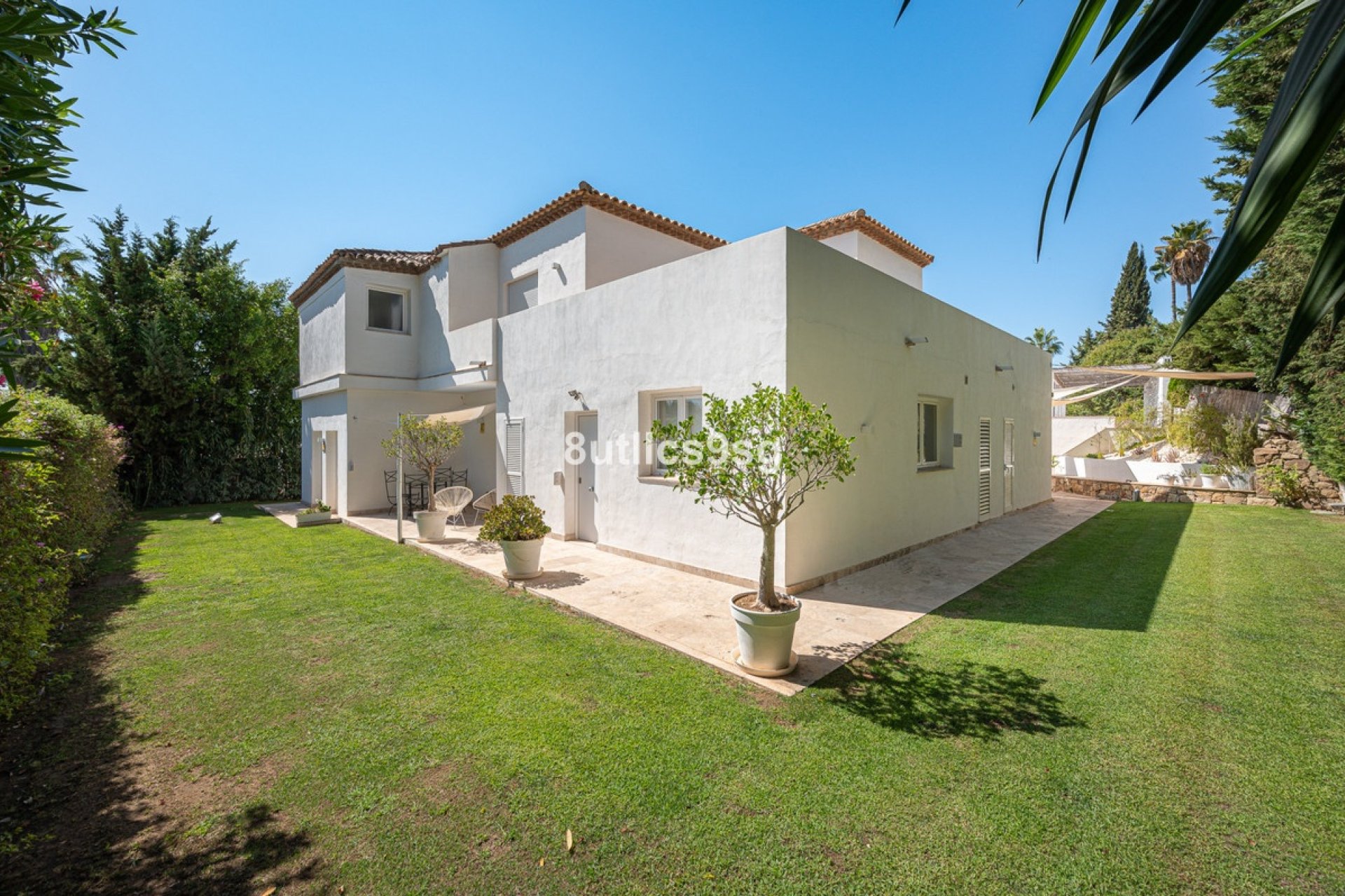 Resale - Villa - Marbella - Nueva Andalucía