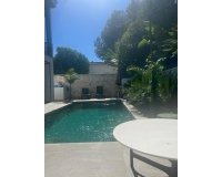 Resale - Villa - Marbella - Nueva Andalucía