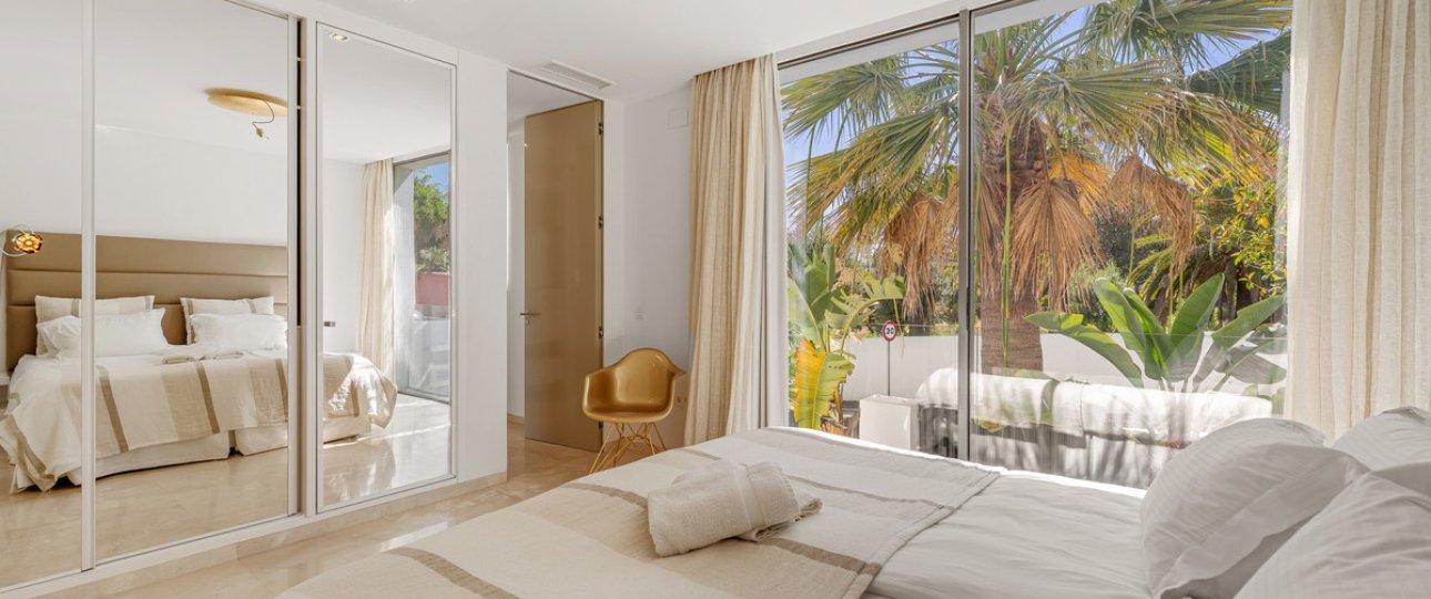 Resale - Villa - Marbella - Nueva Andalucía