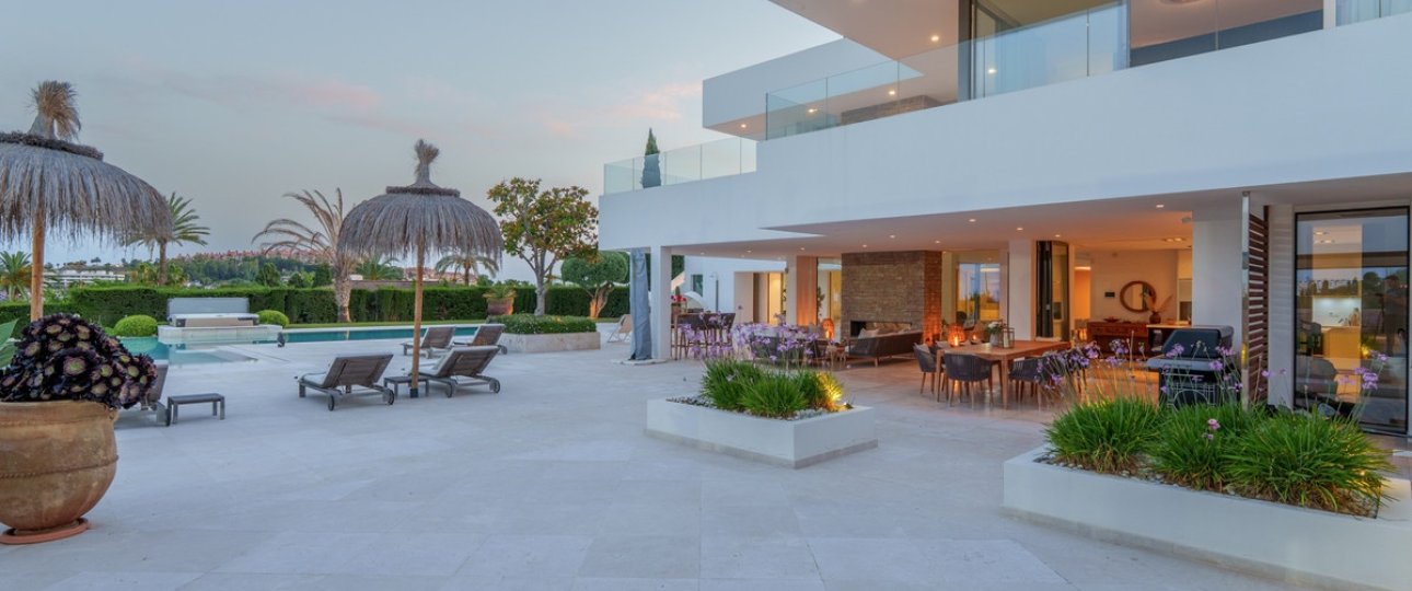 Resale - Villa - Marbella - Nueva Andalucía
