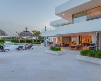 Resale - Villa - Marbella - Nueva Andalucía