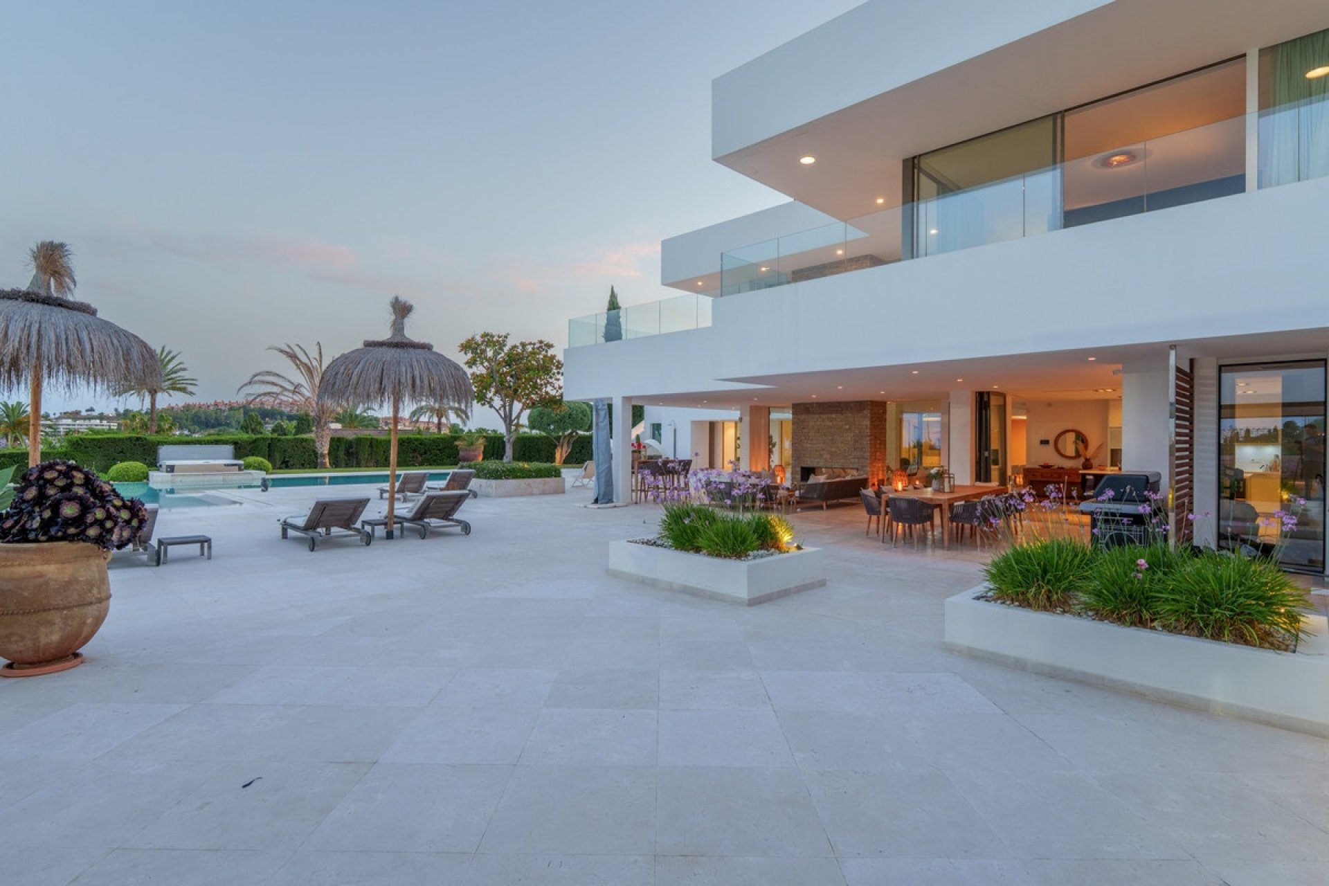 Resale - Villa - Marbella - Nueva Andalucía