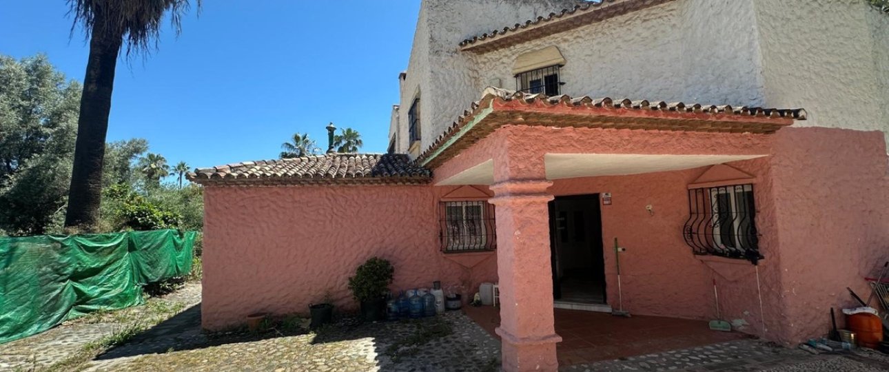 Resale - Villa - Marbella - Nueva Andalucía