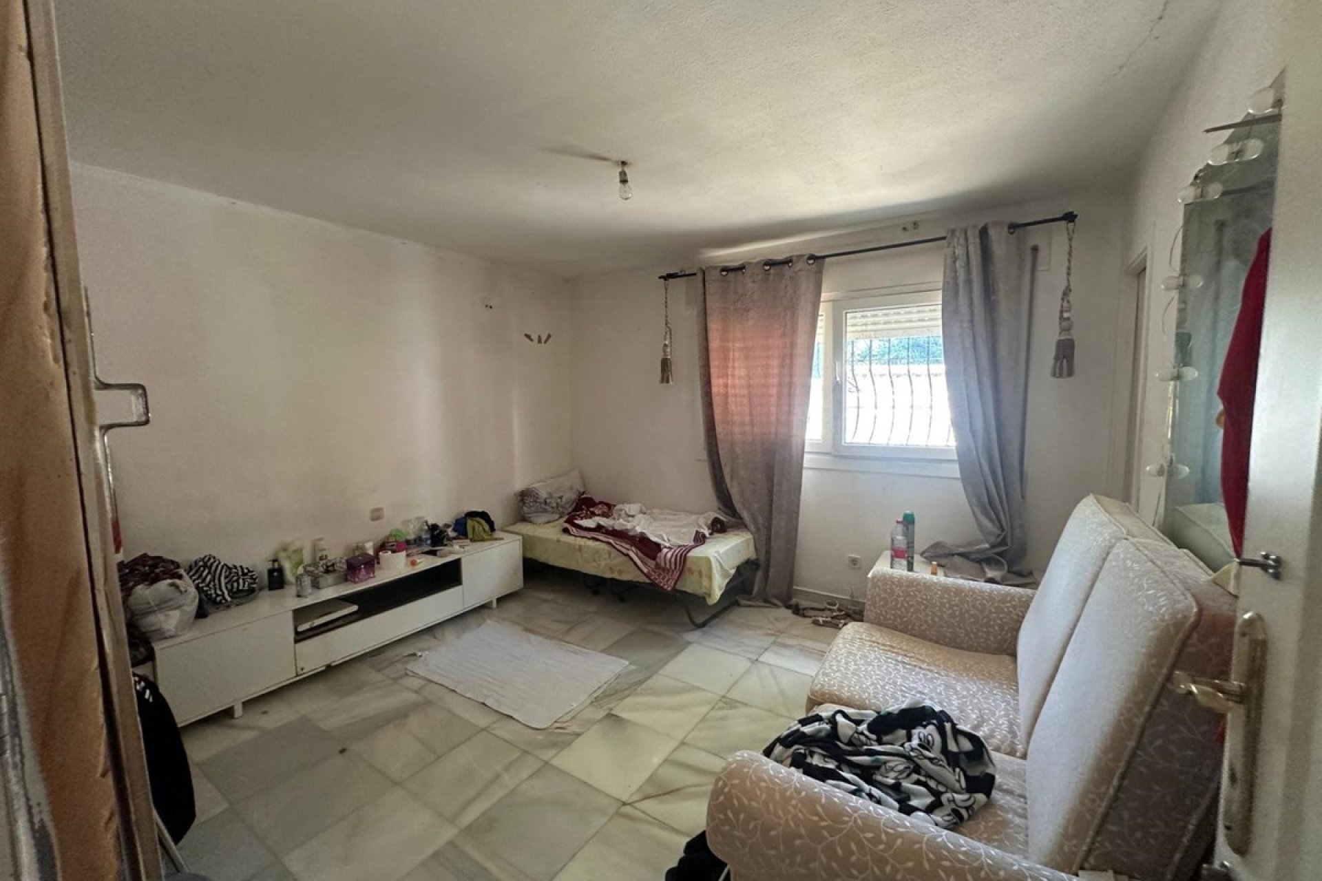 Resale - Villa - Marbella - Nueva Andalucía