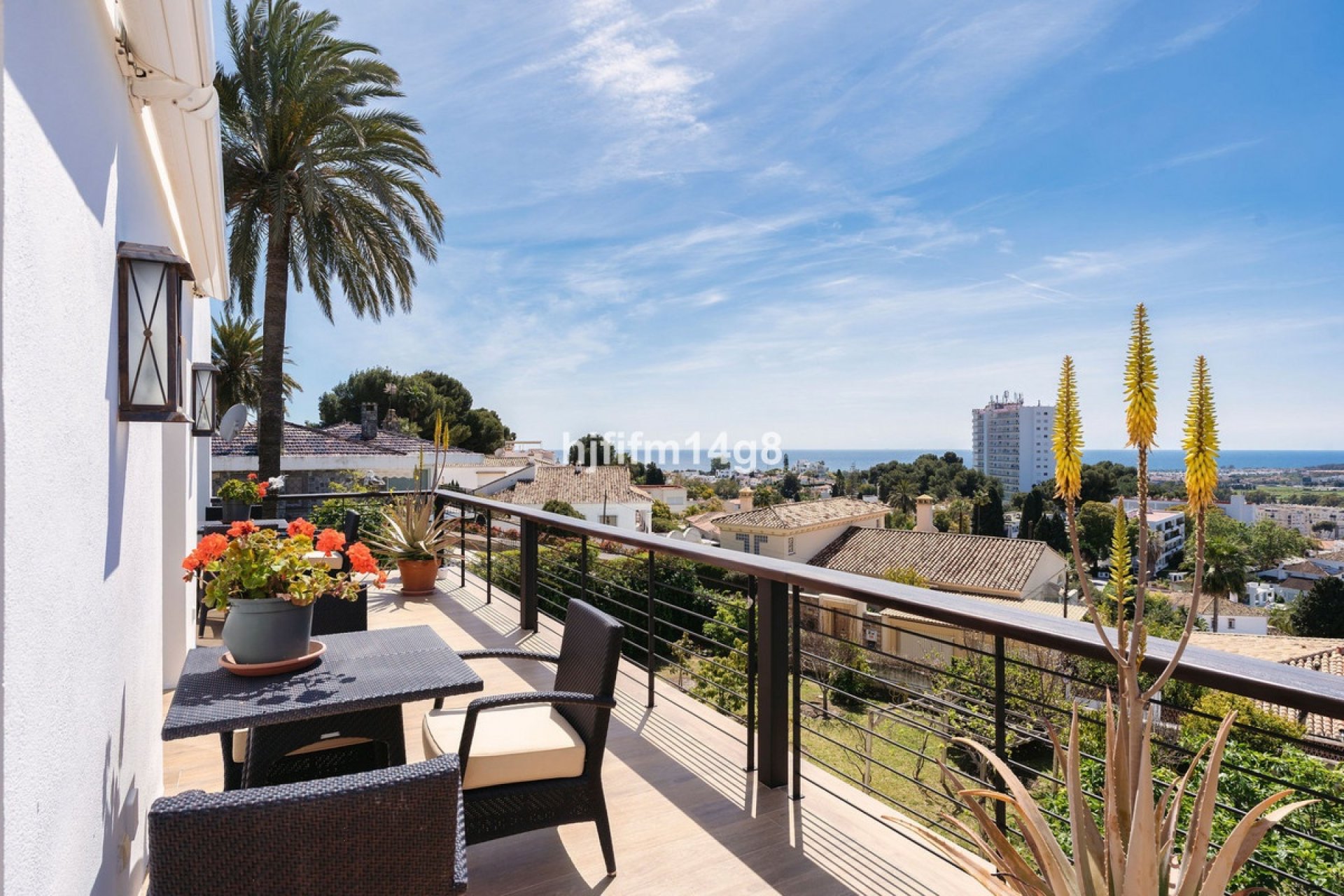 Resale - Villa - Marbella - Nueva Andalucía