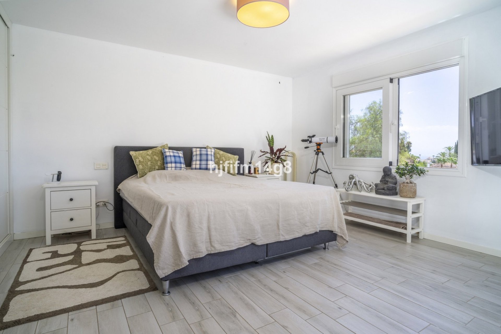 Resale - Villa - Marbella - Nueva Andalucía