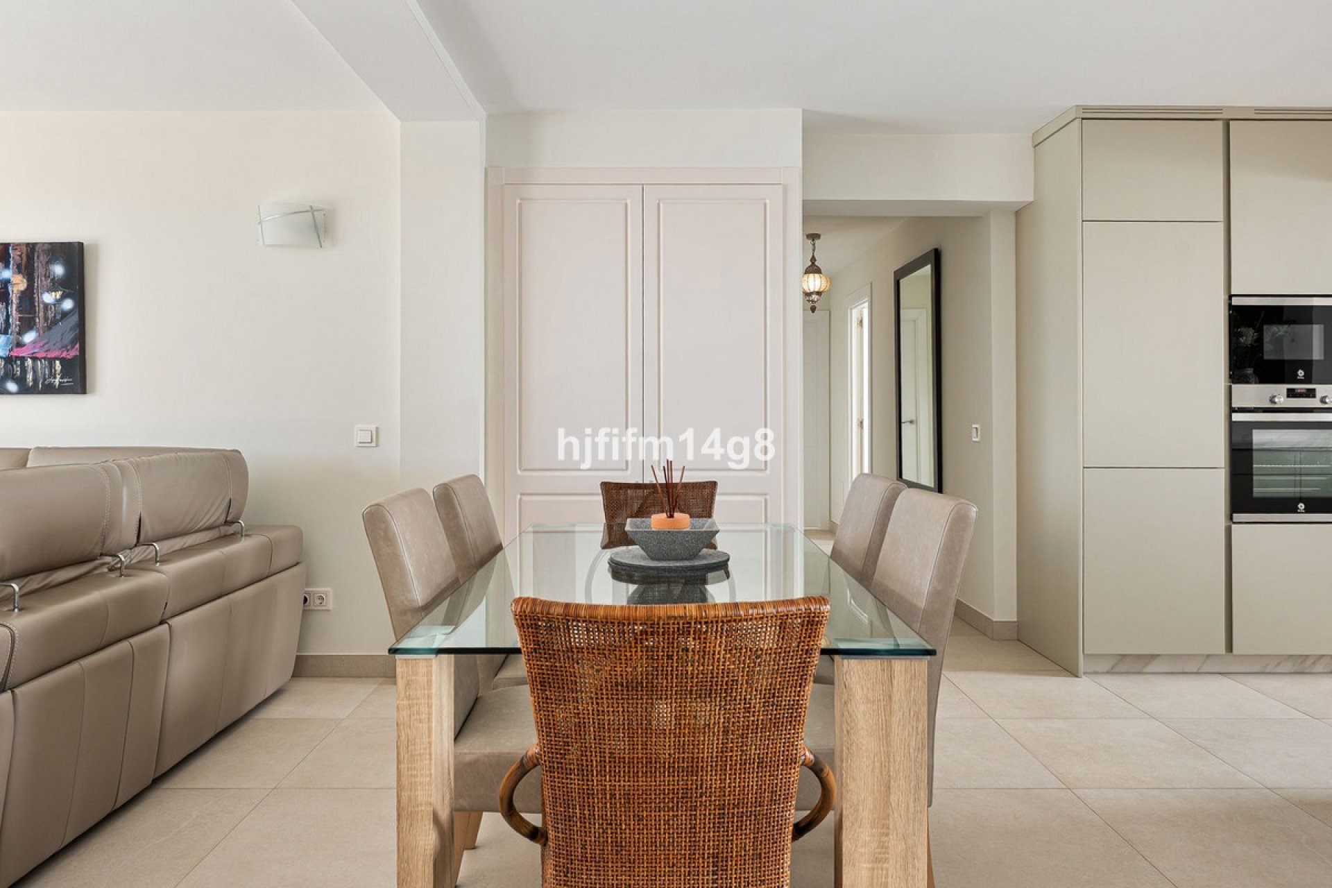 Resale - Villa - Marbella - Nueva Andalucía
