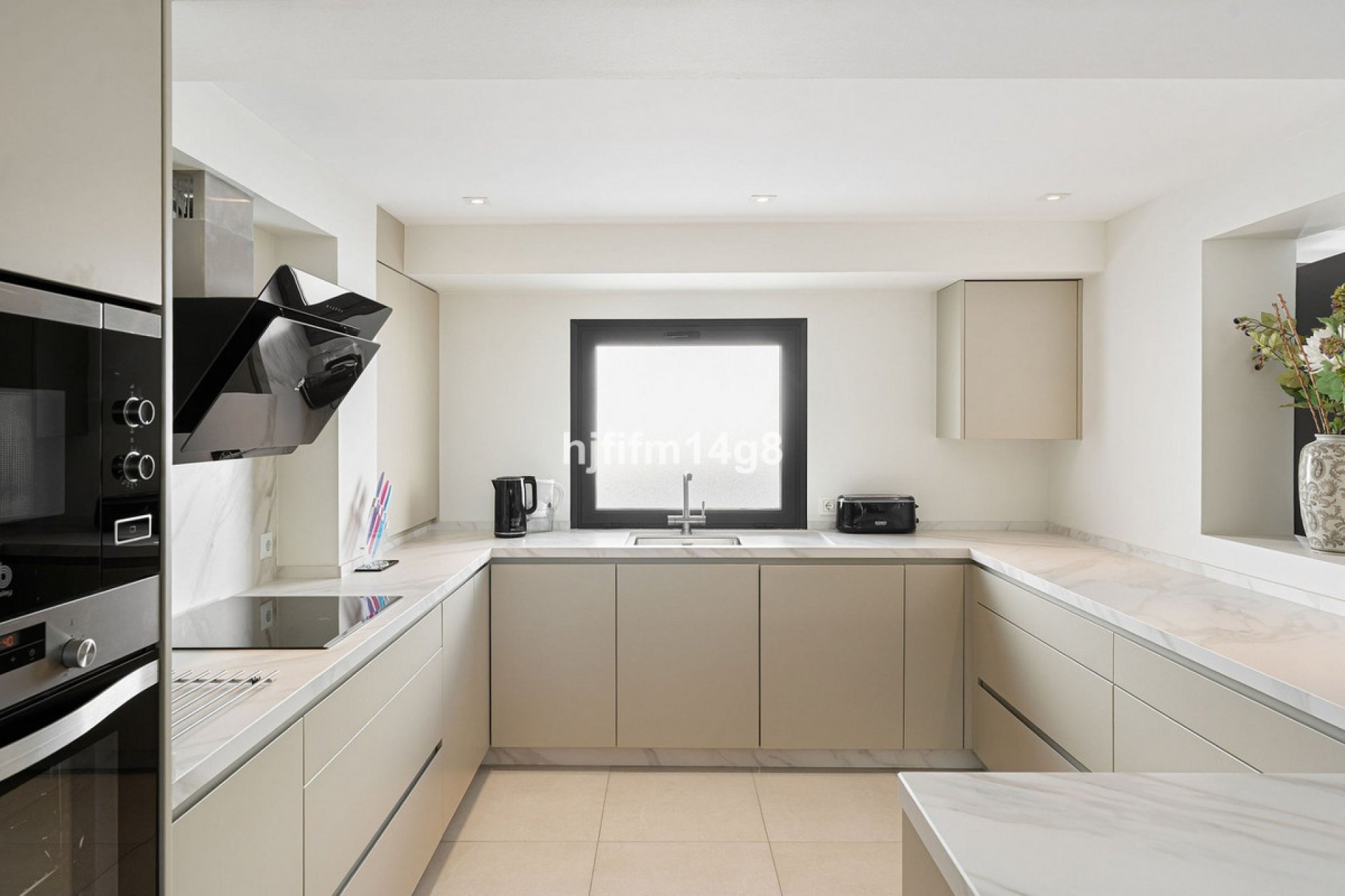 Resale - Villa - Marbella - Nueva Andalucía