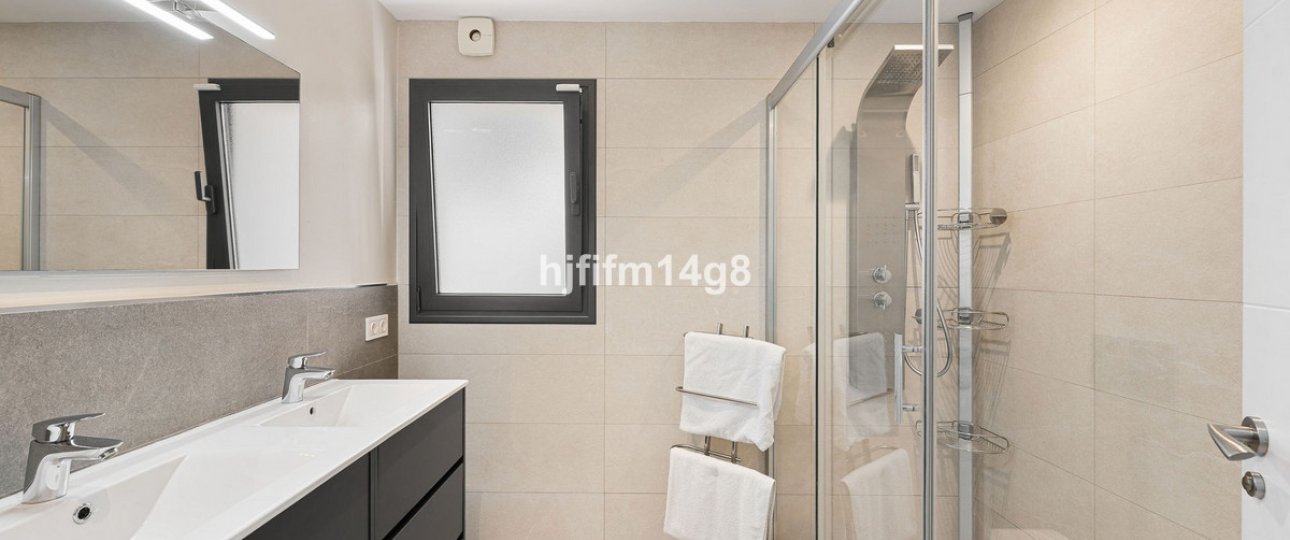 Resale - Villa - Marbella - Nueva Andalucía