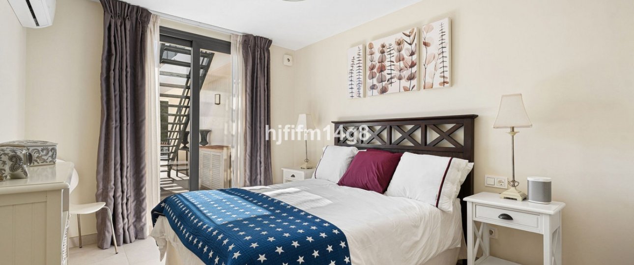Resale - Villa - Marbella - Nueva Andalucía
