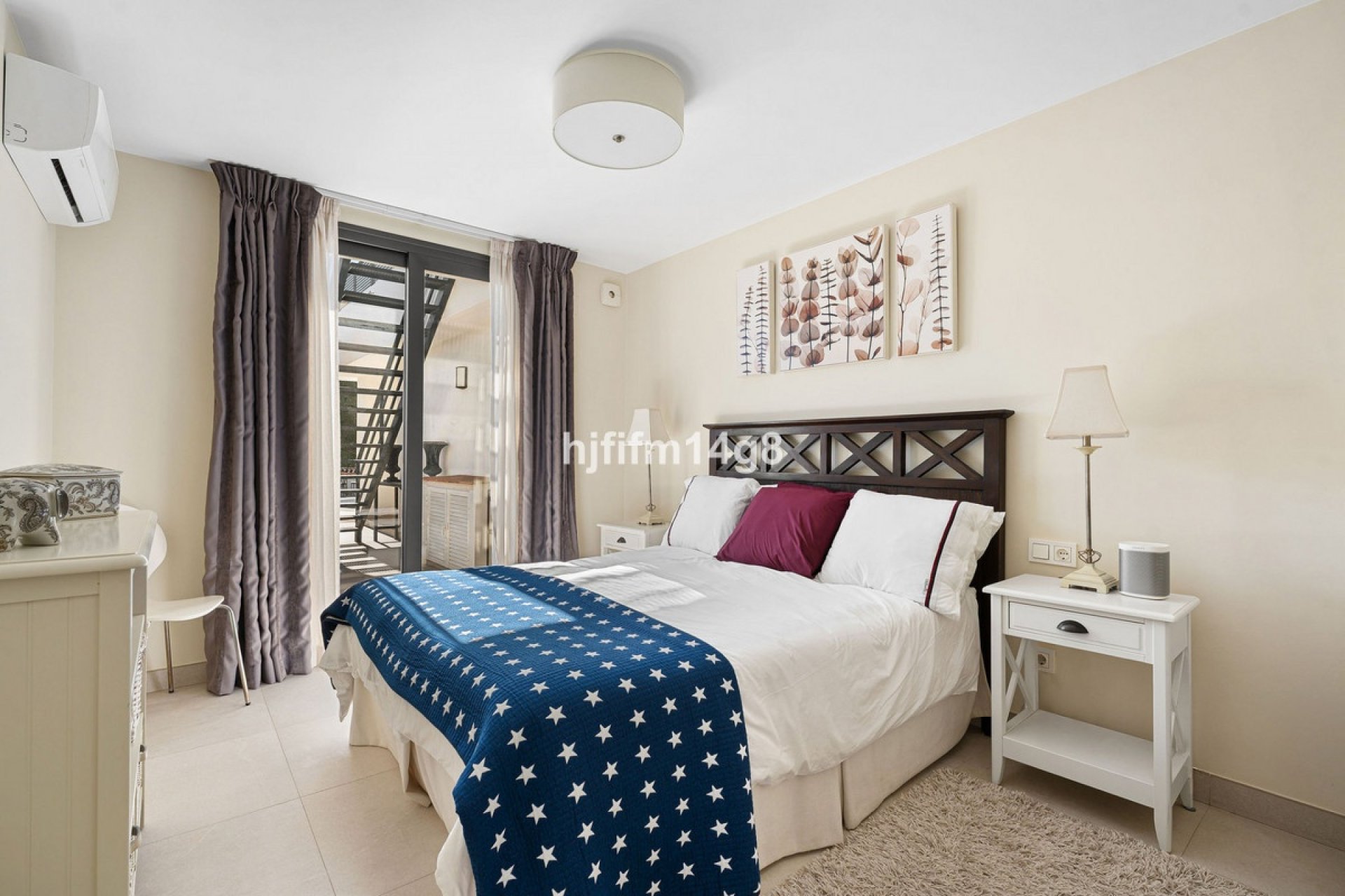 Resale - Villa - Marbella - Nueva Andalucía