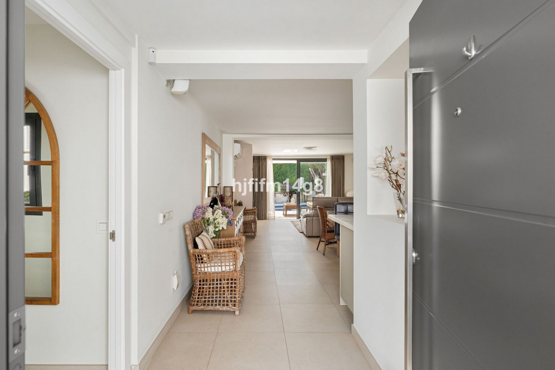 Resale - Villa - Marbella - Nueva Andalucía