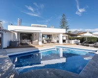 Resale - Villa - Marbella - Nueva Andalucía