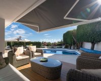 Resale - Villa - Marbella - Nueva Andalucía
