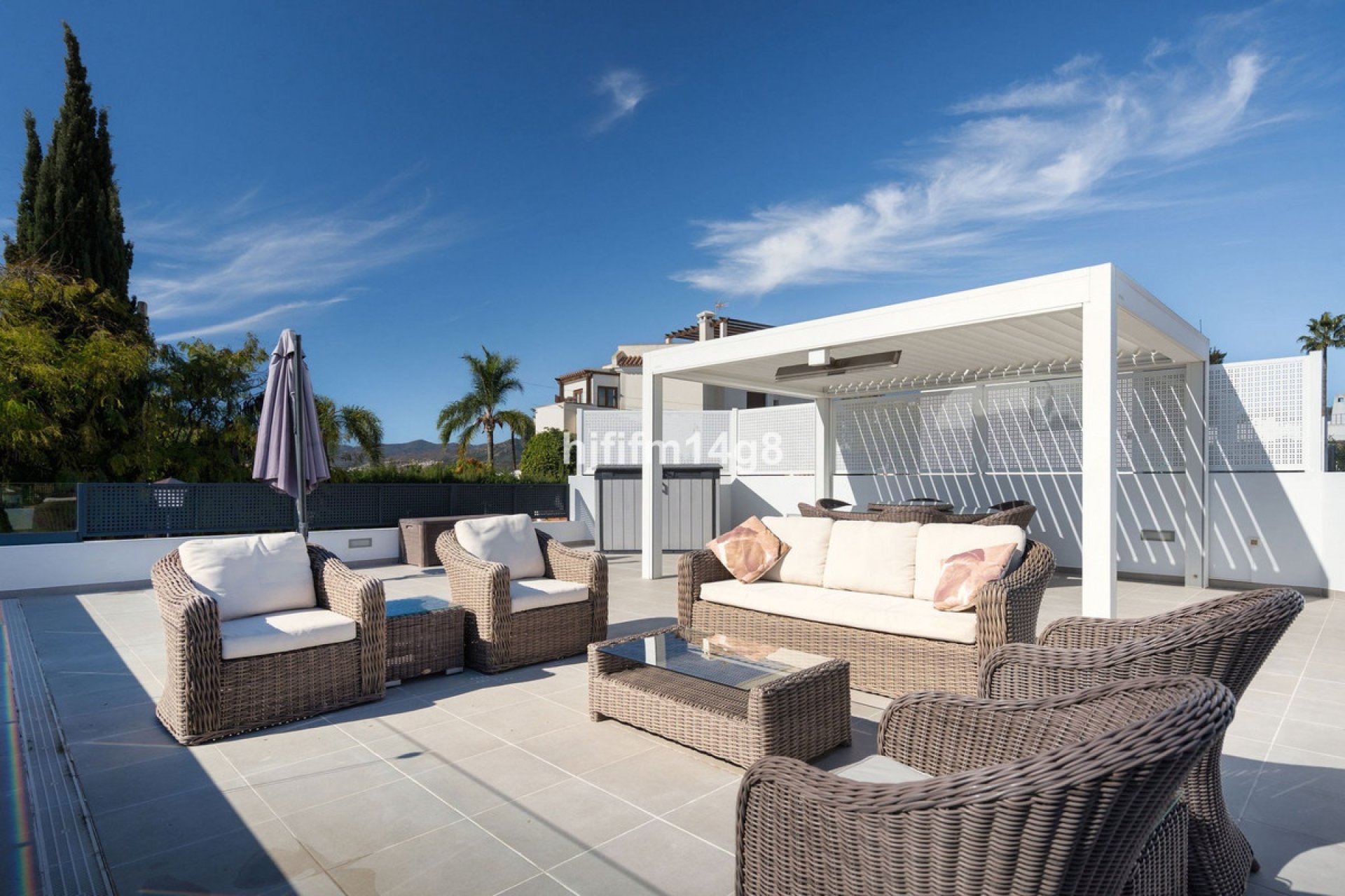 Resale - Villa - Marbella - Nueva Andalucía