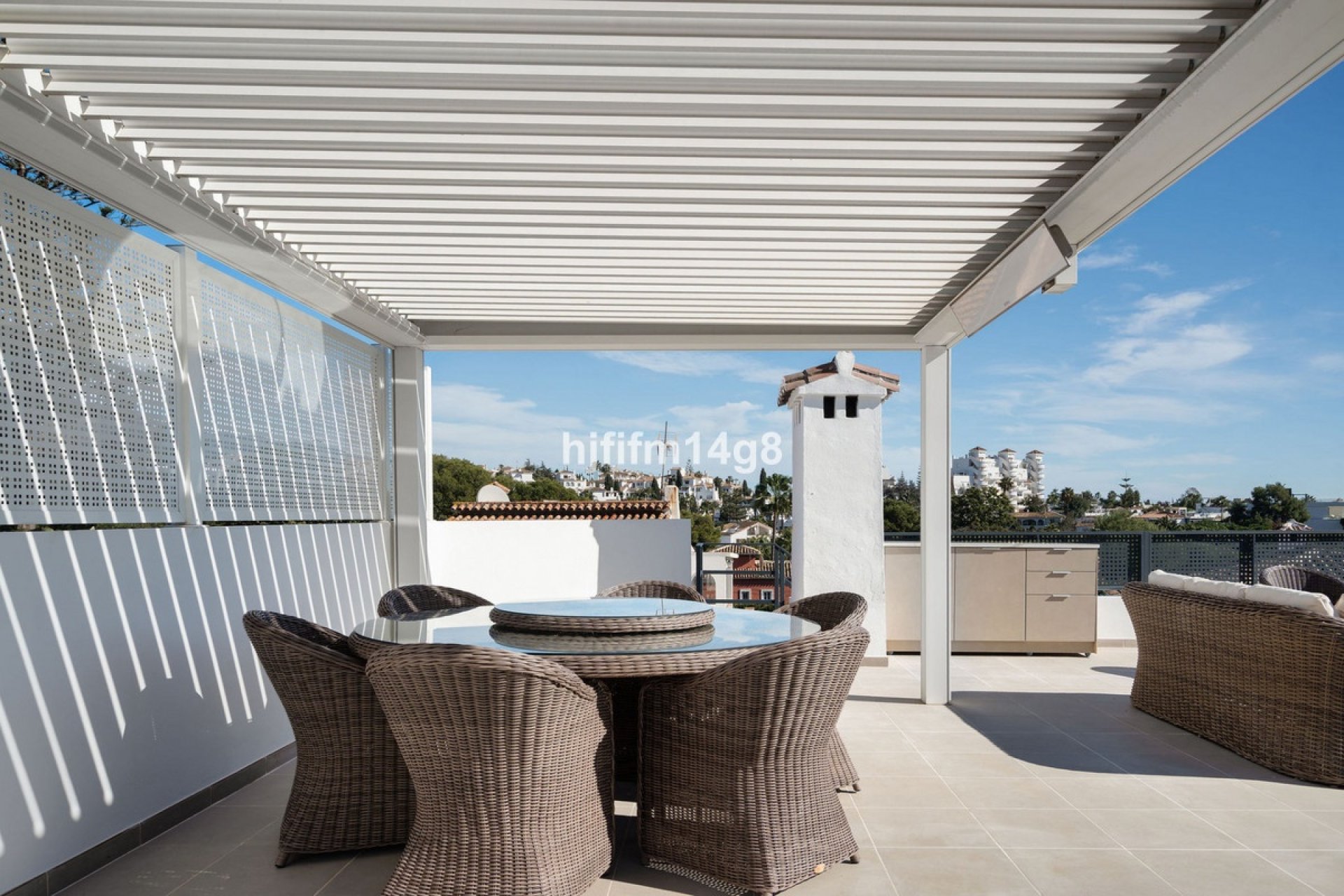Resale - Villa - Marbella - Nueva Andalucía