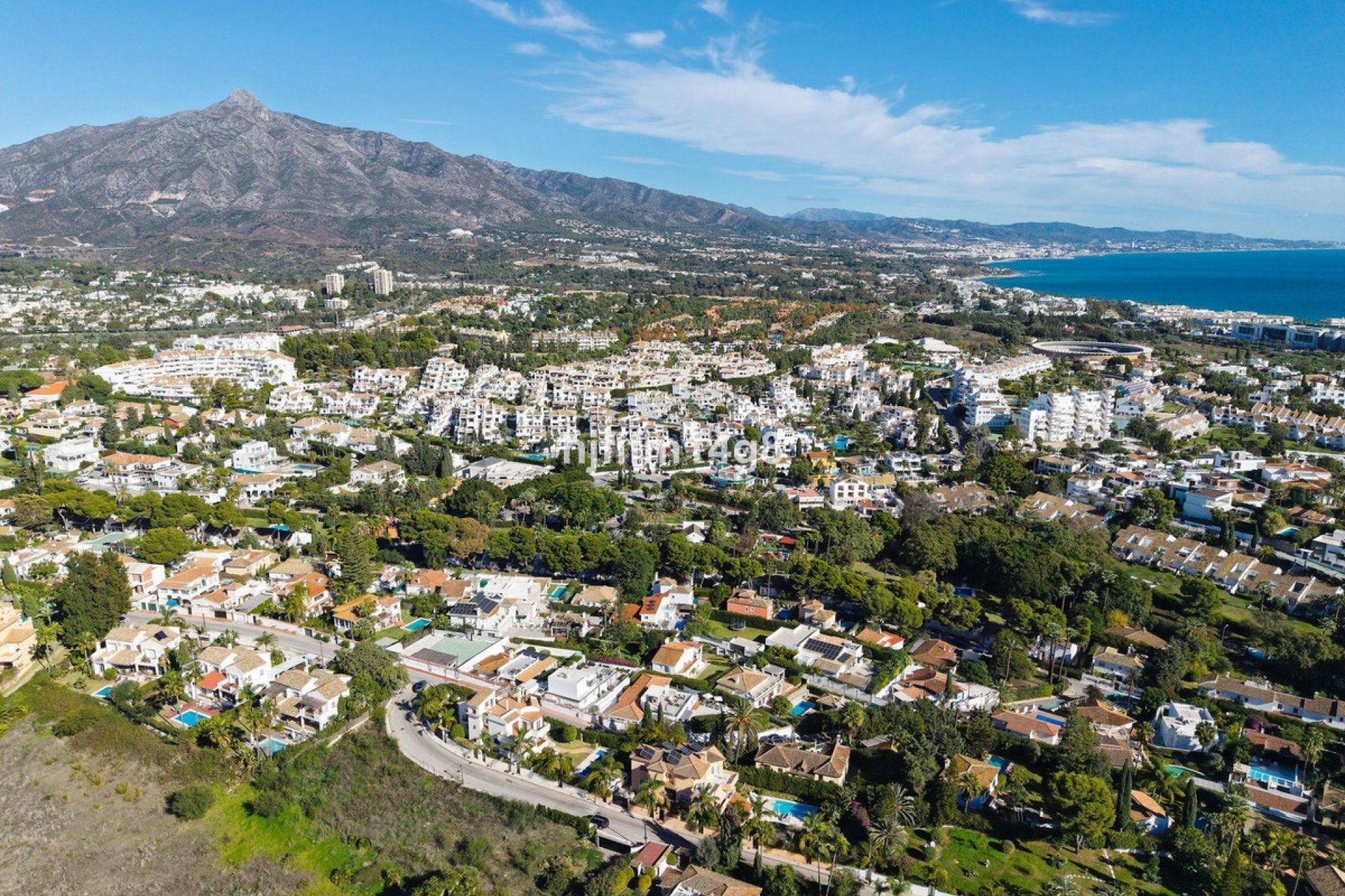 Resale - Villa - Marbella - Nueva Andalucía
