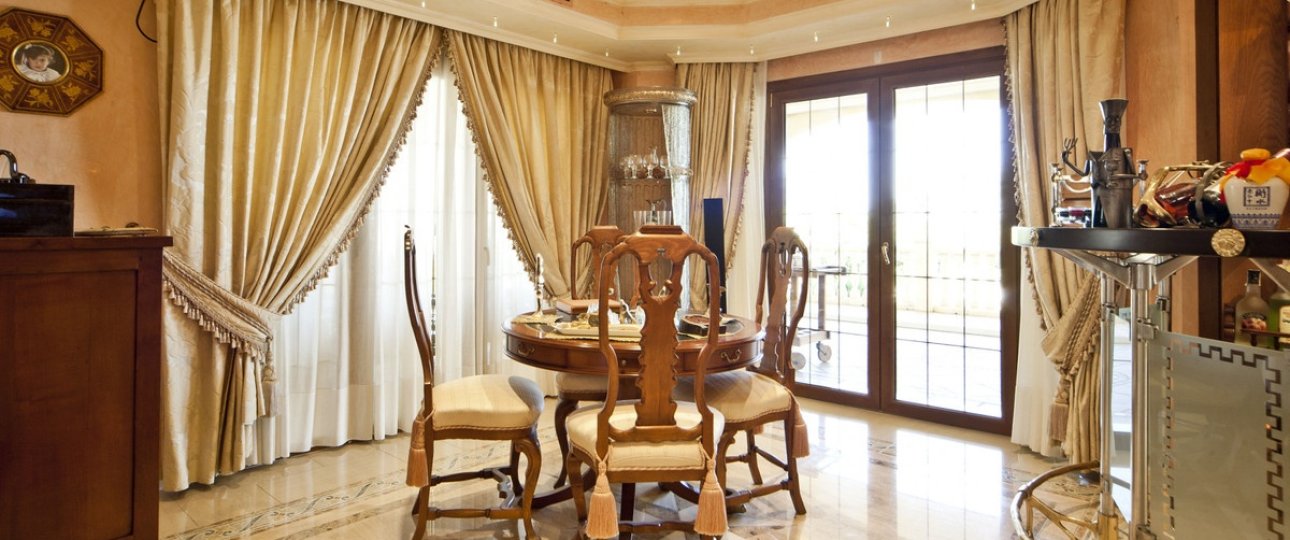 Resale - Villa - Marbella - Nueva Andalucía