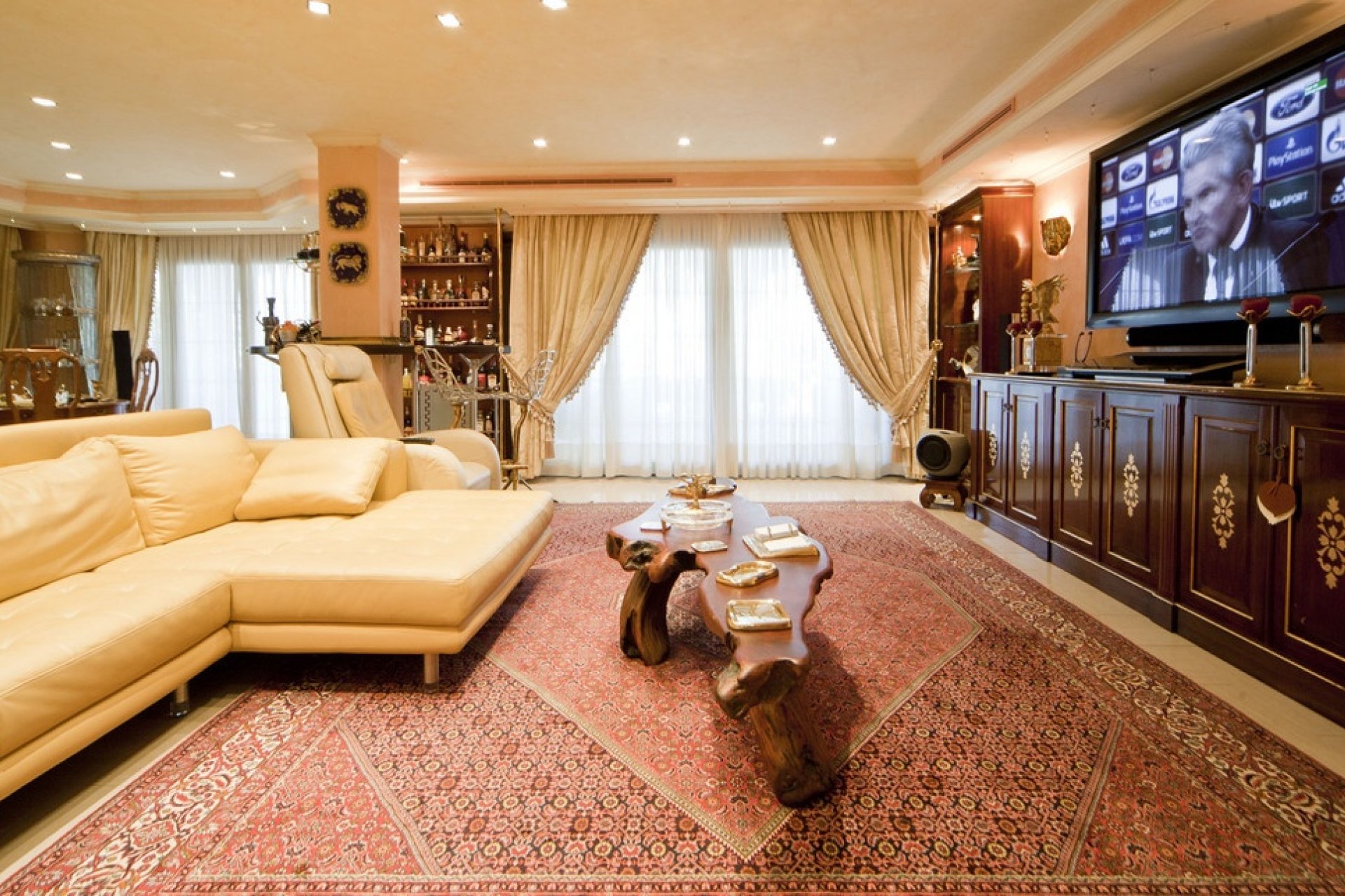 Resale - Villa - Marbella - Nueva Andalucía