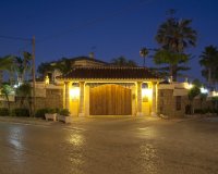 Resale - Villa - Marbella - Nueva Andalucía