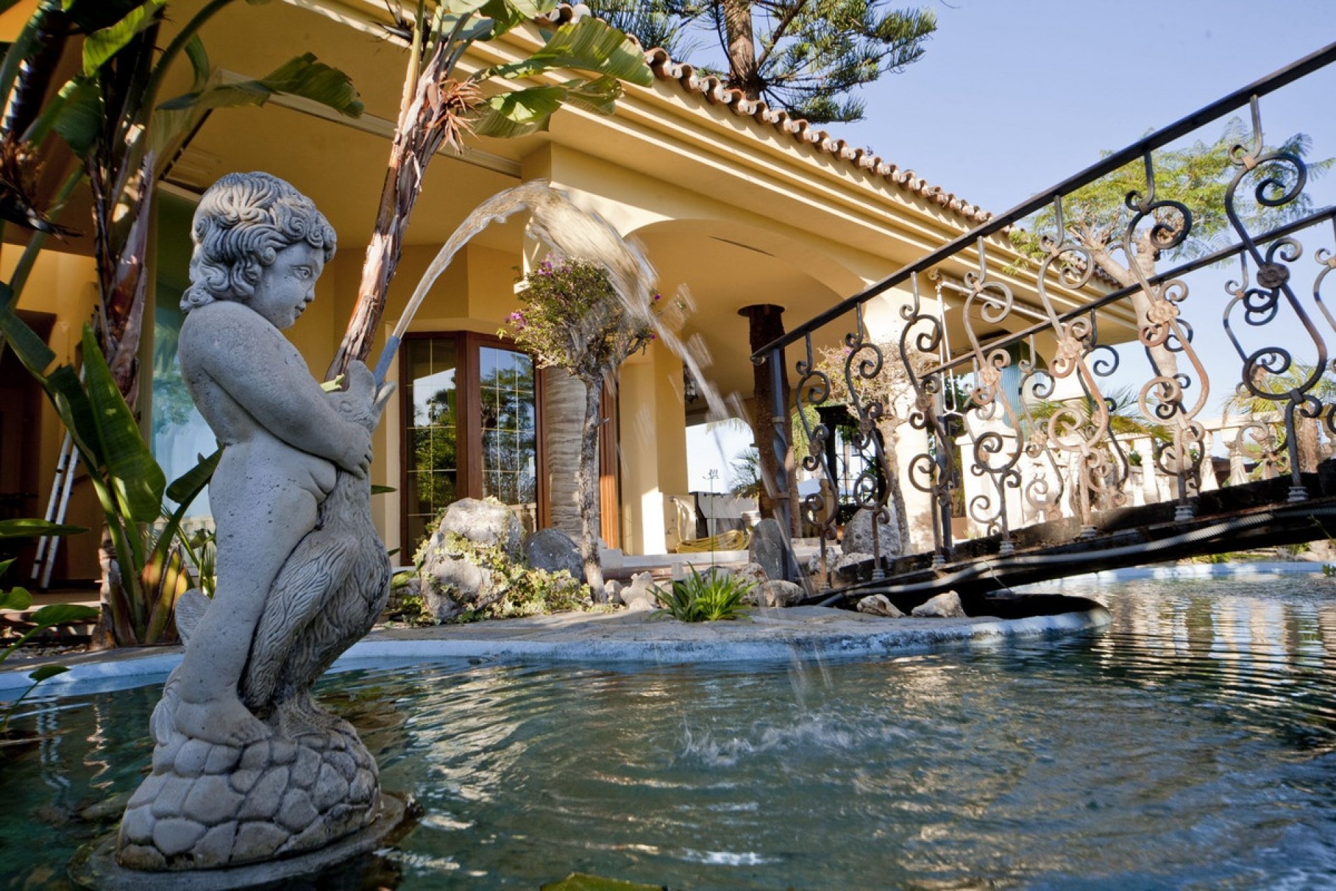 Resale - Villa - Marbella - Nueva Andalucía