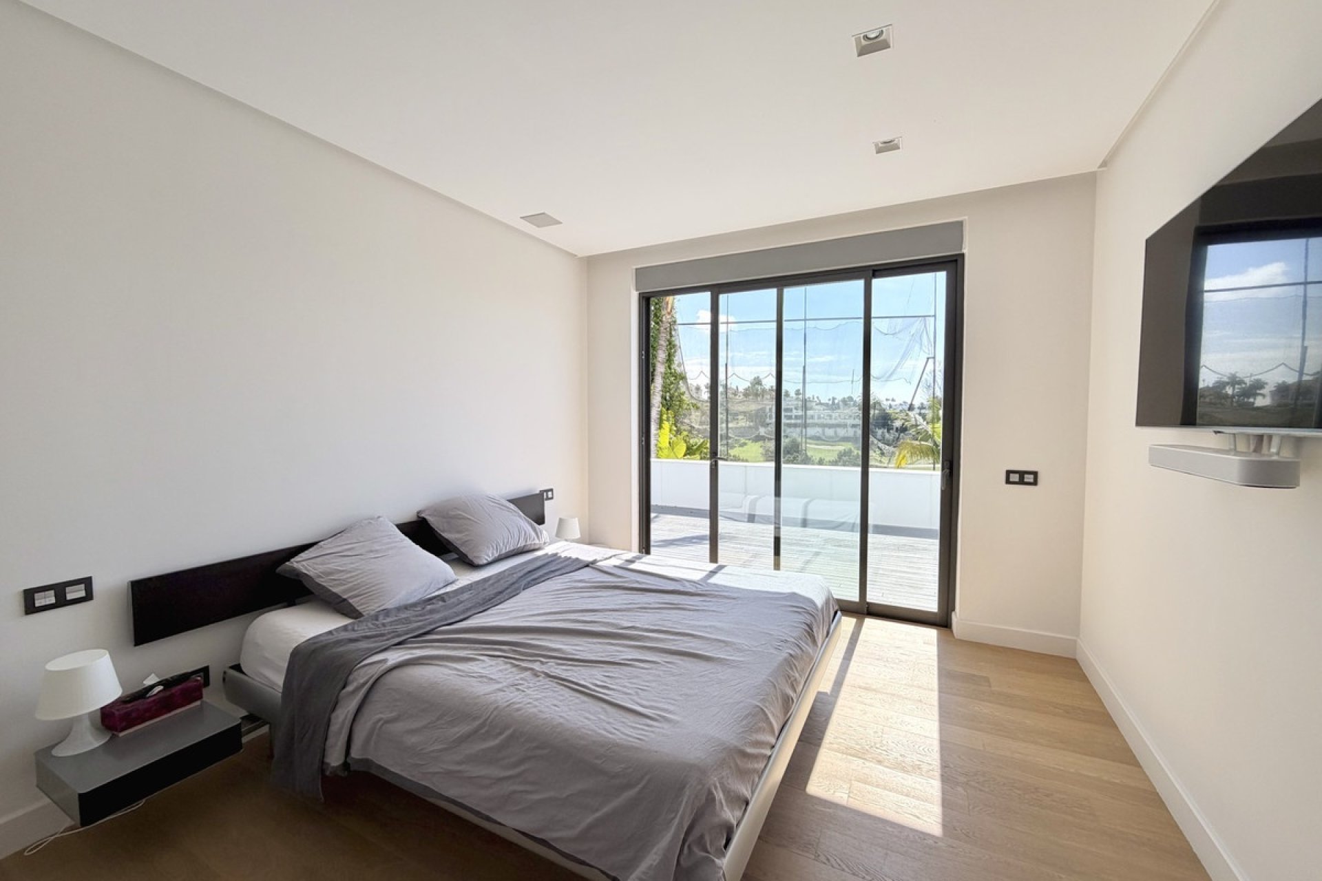 Resale - Villa - Marbella - Nueva Andalucía