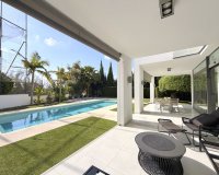 Resale - Villa - Marbella - Nueva Andalucía