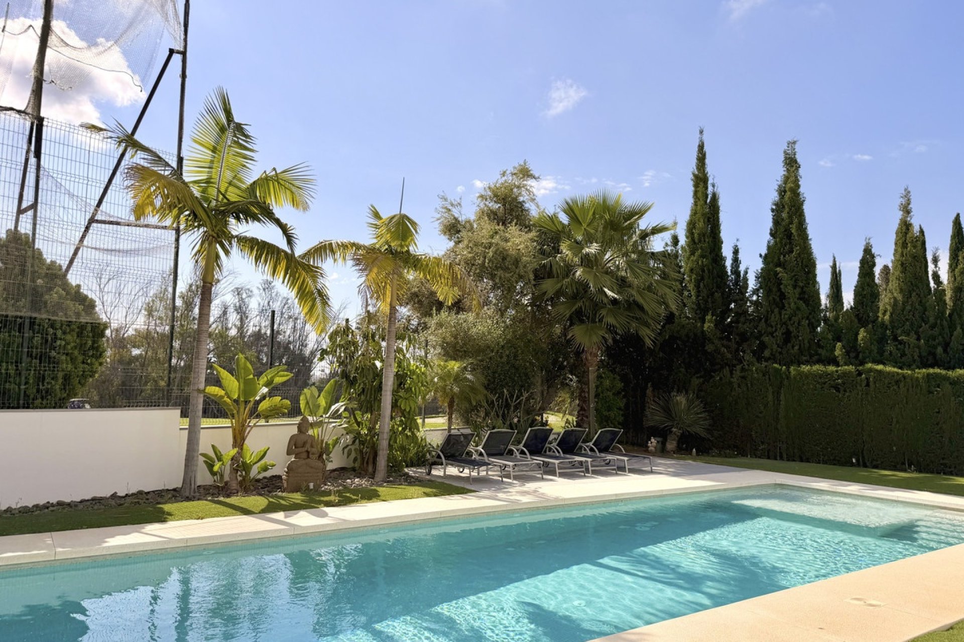 Resale - Villa - Marbella - Nueva Andalucía