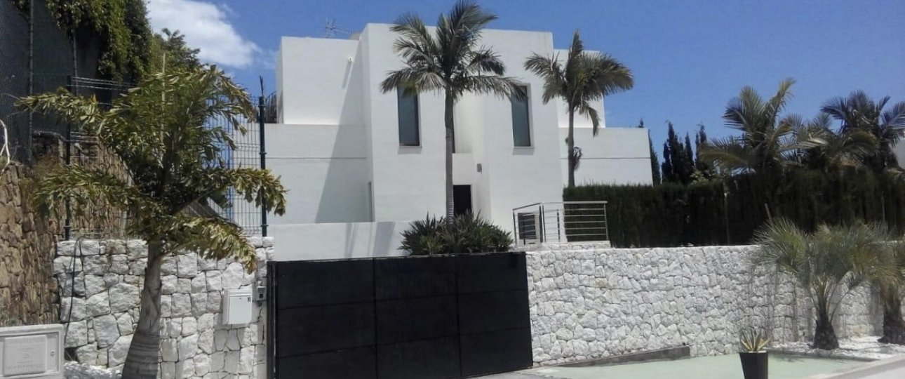 Resale - Villa - Marbella - Nueva Andalucía