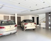Resale - Villa - Marbella - Nueva Andalucía
