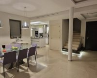 Resale - Villa - Marbella - Nueva Andalucía