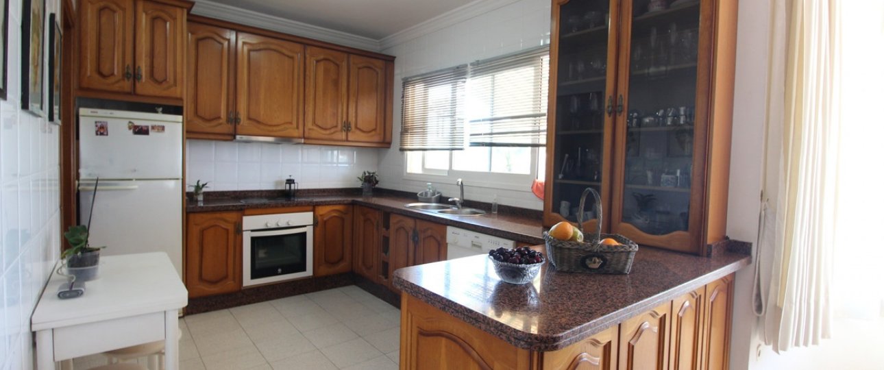 Resale - Villa - Marbella - Nueva Andalucía